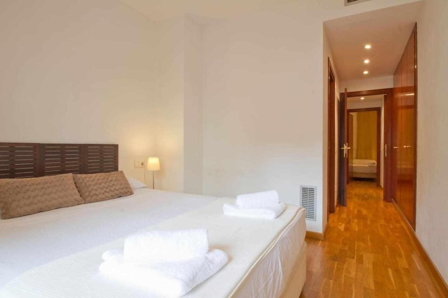 Comfortable 4 Rooms 2Bath W Balcony Barcellona Esterno foto