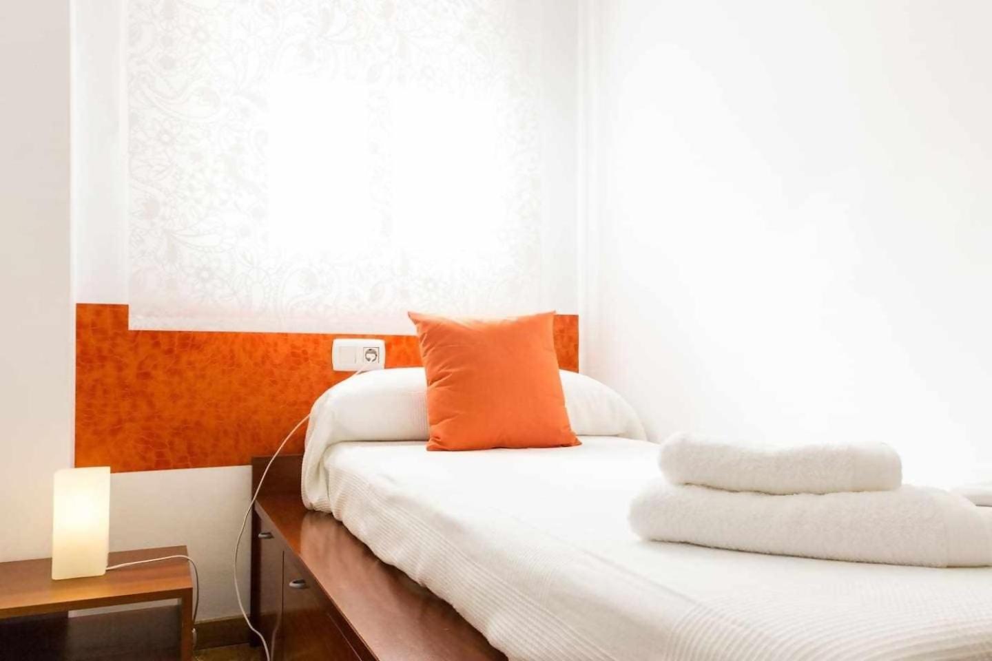 Comfortable 4 Rooms 2Bath W Balcony Barcellona Esterno foto